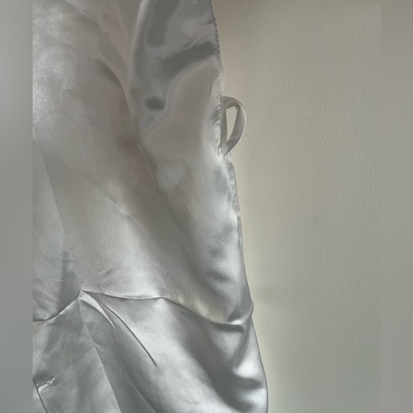 Short Sleeve Bridal Robe - Picture 6 of 10